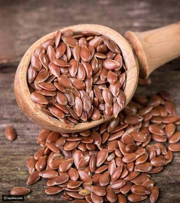 الفوائد العلاجية لبذور الكتان أو الزيت الحار